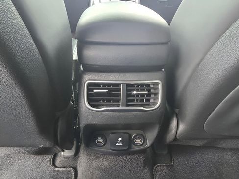 Used 2022 Hyundai Santa Fe Calligraphy image 25