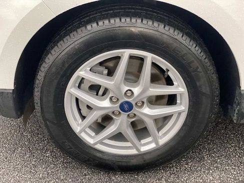 Certified 2022 Ford Edge SEL w/ Convenience Package AWD/4WD image 14