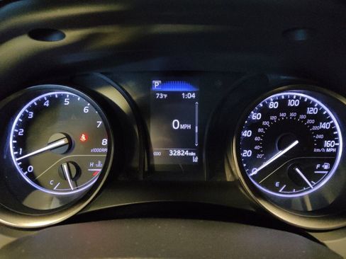 Used 2022 Toyota Camry SE image 23