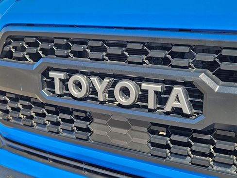 Used 2019 Toyota Tacoma TRD Pro w/ Desert Air Intake Package AWD/4WD image 10