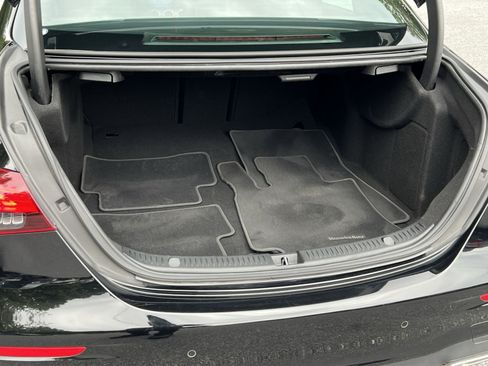 Used 2021 Mercedes-Benz E 350 4MATIC Sedan image 31