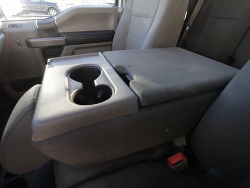 Used 2018 Ford F150 XLT image 24