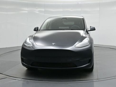 Used 2024 Tesla Model Y Long Range image 51