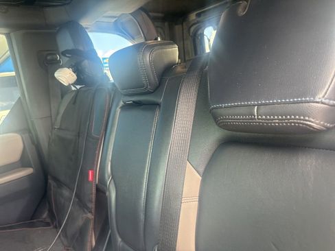 Used 2023 Ford Bronco Wildtrak image 16