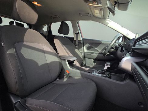 Used 2024 Hyundai Kona SEL image 17