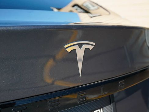 Used 2022 Tesla Model S Standard Range AWD/4WD image 14