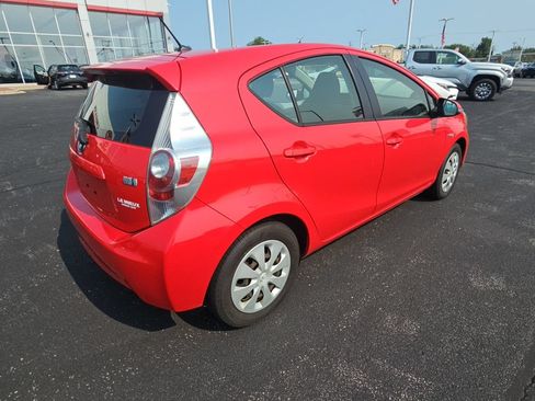 Used 2014 Toyota Prius C Two FWD image 3
