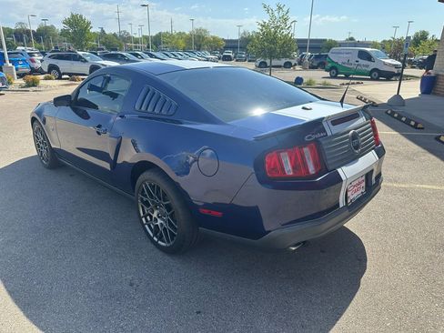 Used 2010 Ford Mustang GT RWD image 7