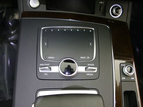 Used 2019 Audi Q5 2.0T Premium Plus w/ Premium Plus Package image 12