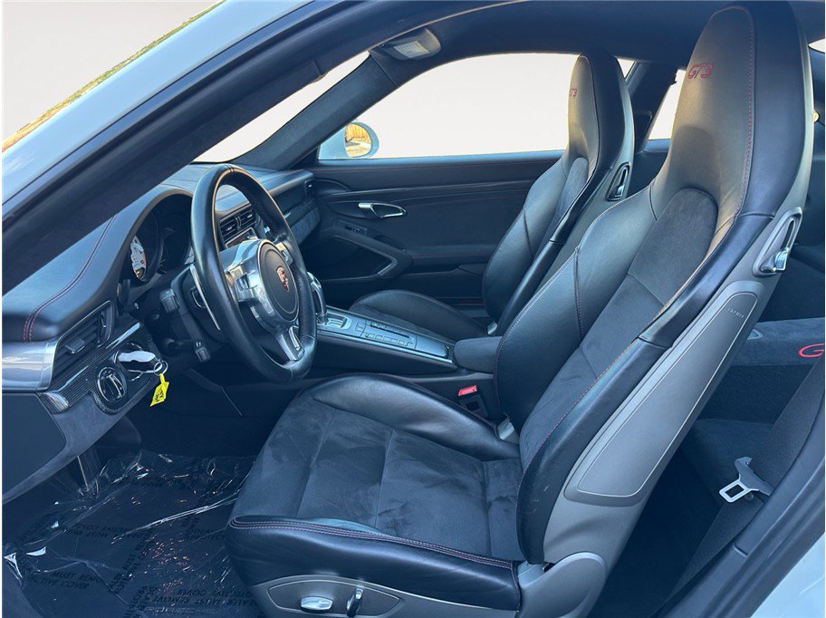 Used 2014 Porsche 911 GT3 w/ Carbon Interior Package RWD image 9