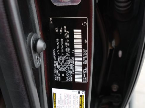 Used 2023 Lexus GX 460 Premium w/ Premium Package AWD/4WD image 32