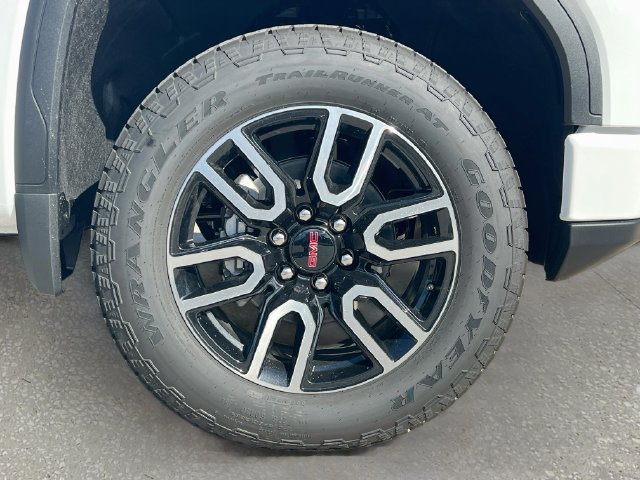 New 2026 GMC Sierra 1500 AT4 w/ AT4 Premium Package AWD/4WD image 19