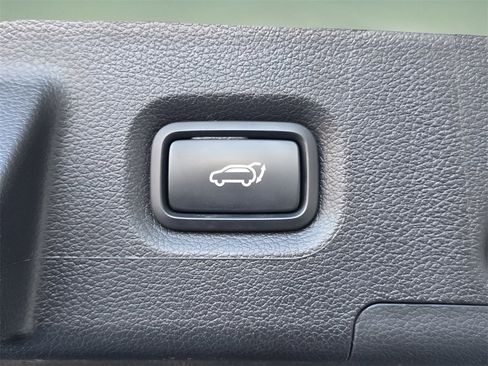 Used 2023 Hyundai Santa Fe SEL w/ Premium Package image 15