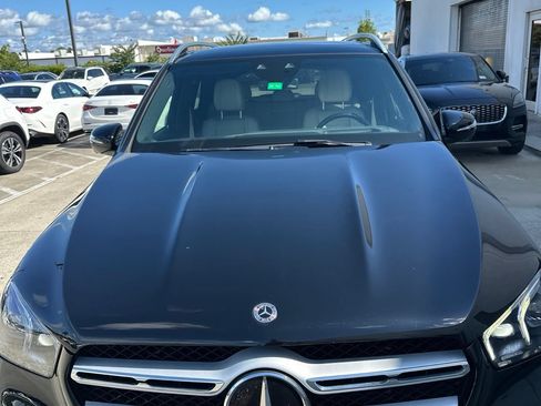 Used 2023 Mercedes-Benz GLE 450 4MATIC image 3