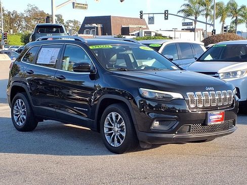 Used 2019 Jeep Cherokee Latitude Plus image 7