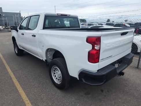 Used 2024 Chevrolet Silverado 1500 W/T w/ Z71 Off-Road Package AWD/4WD image 2