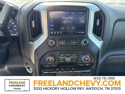 Used 2021 Chevrolet Silverado 1500 LT Trail Boss w/ Bed Protection Package AWD/4WD image 31