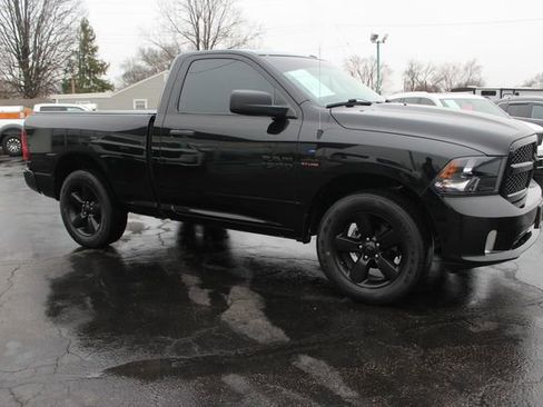 Used 2018 RAM 1500 Express w/ Black Ram 1500 Express Group image 12