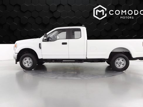 Used 2022 Ford F250 XL w/ Power Equipment Group image 6