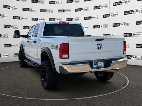 Used 2018 RAM 2500 Tradesman w/ Chrome Appearance Group AWD/4WD image 4
