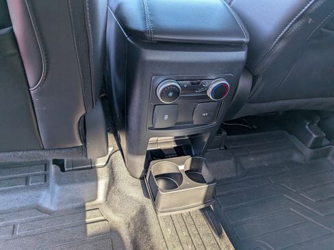 Used 2024 Ford Explorer XLT w/ Equipment Group 202A image 19