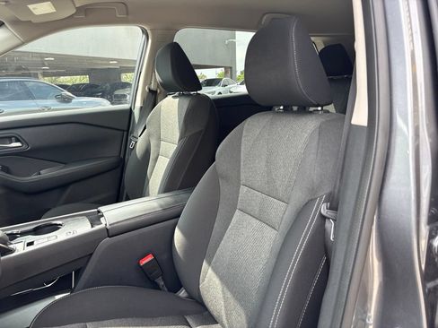 Used 2025 Nissan Rogue SV FWD image 13