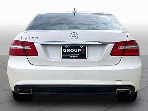 Used 2011 Mercedes-Benz E 350 Sedan image 4