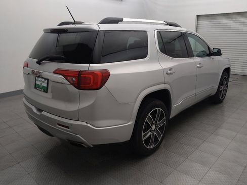 Used 2017 GMC Acadia Denali image 9