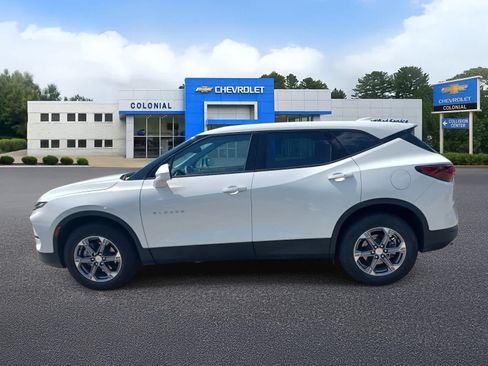 Used 2025 Chevrolet Blazer LT AWD/4WD image 6