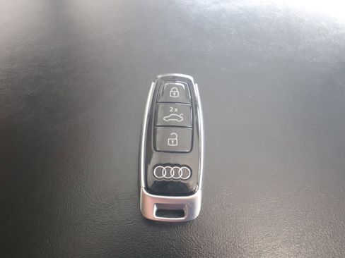 Used 2021 Audi RS 6 w/ Carbon Optic Package AWD/4WD image 23