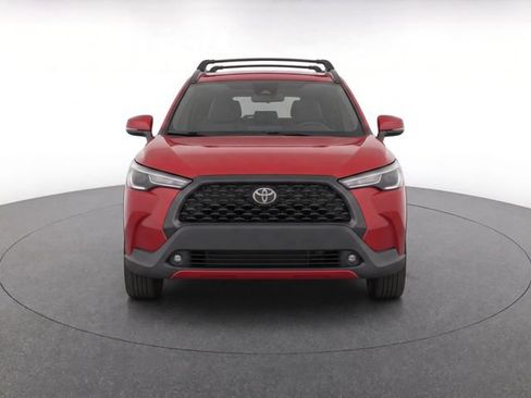 Used 2023 Toyota Corolla Cross LE w/ Moonroof Package AWD/4WD image 5