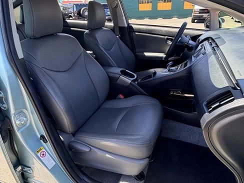 Used 2015 Toyota Prius Two FWD image 21