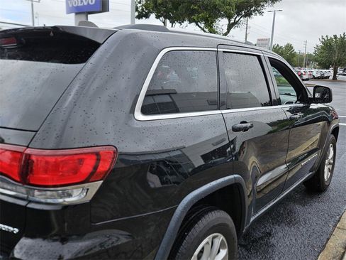 Used 2021 Jeep Grand Cherokee Laredo image 14