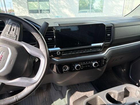 Used 2022 GMC Sierra 1500 Elevation w/ LPO, Elevation Black Package AWD/4WD image 12