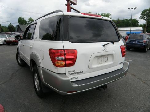 Used 2003 Toyota Sequoia SR5 image 3