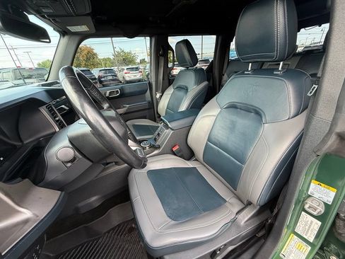 Used 2022 Ford Bronco Outer Banks w/ Sasquatch Package AWD/4WD image 17