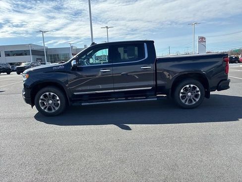 Used 2023 Chevrolet Silverado 1500 High Country image 14