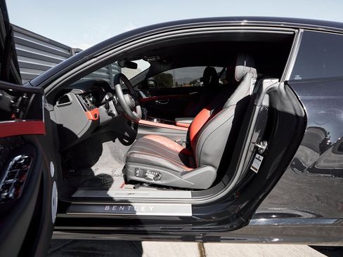 Used 2023 Bentley Continental GT S image 26