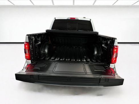 Used 2022 Ford F150 XLT w/ Equipment Group 302A High AWD/4WD image 18