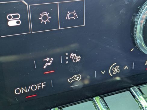 Used 2025 GMC Terrain Elevation FWD image 23