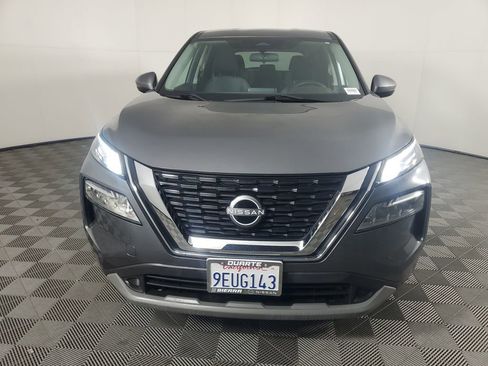 Used 2023 Nissan Rogue SV image 9