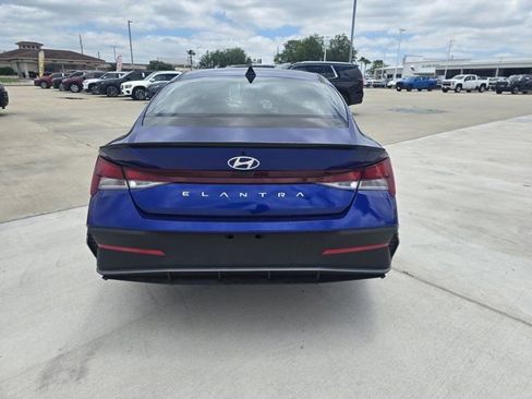 Used 2026 Hyundai Elantra Sport FWD image 4