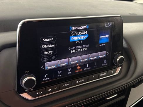 Used 2024 Nissan Rogue SV FWD image 24
