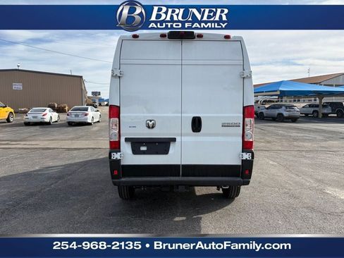 New 2026 RAM ProMaster 2500 w/ Convenience Group FWD image 7