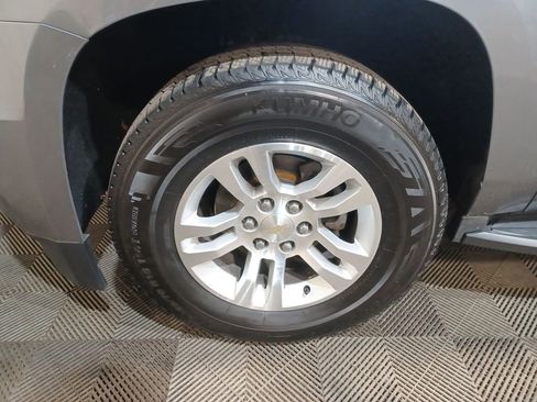 Used 2018 Chevrolet Tahoe LT image 18