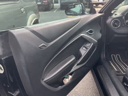 Used 2021 Chevrolet Camaro LT w/ RS Package image 4