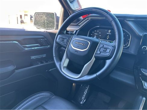 Certified 2024 GMC Sierra 1500 Denali image 27