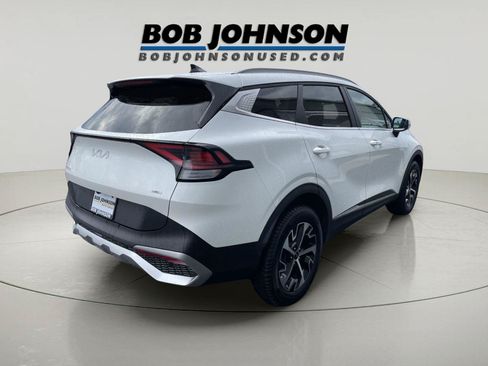 Used 2023 Kia Sportage EX AWD/4WD image 3