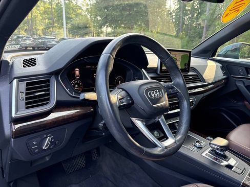 Used 2018 Audi Q5 2.0T Premium Plus w/ Premium Plus Package AWD/4WD image 8