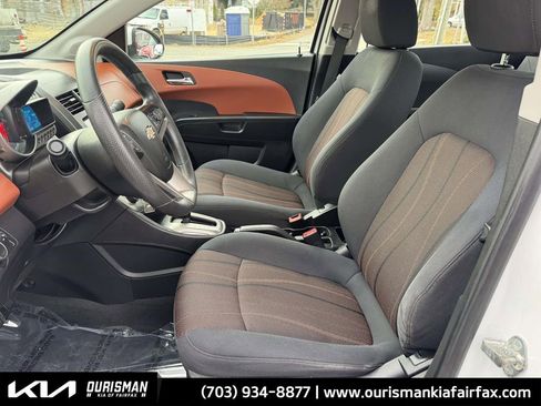 Used 2015 Chevrolet Sonic LT image 26